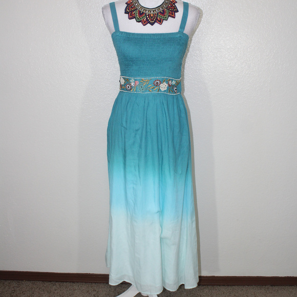 NWOT Soft Surroundings Embroidered Smocked Dress - Picture 2 of 7